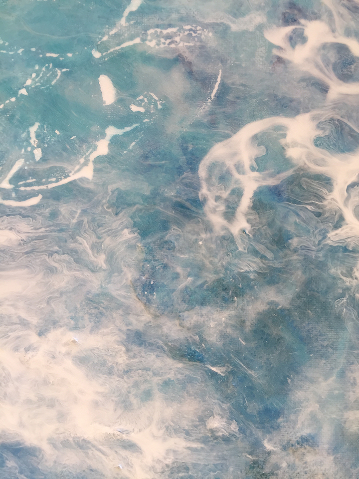 sea-fog-to-shore-close-up-d