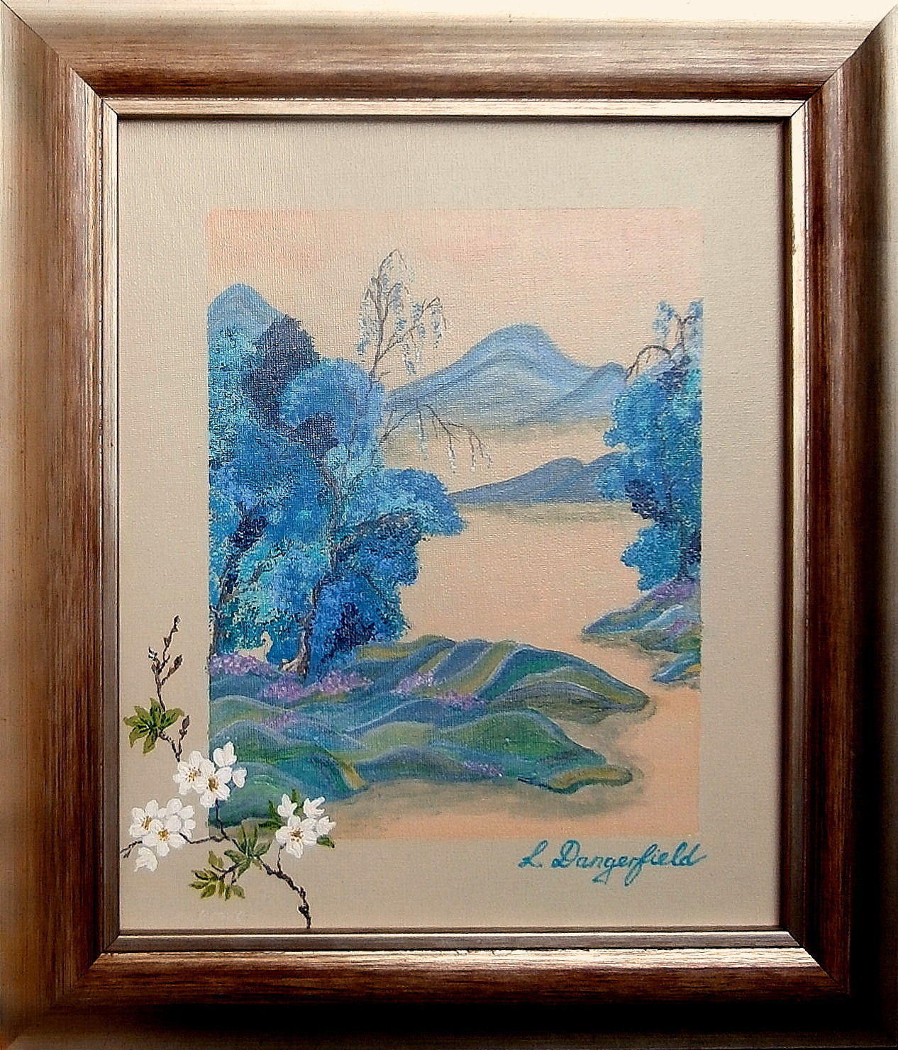 OLYMPUS DIGITAL CAMERA