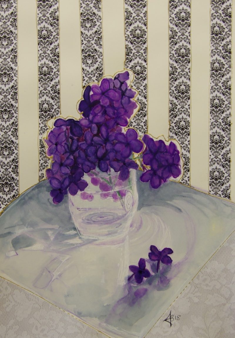 Modern Lilac in Clear Vase