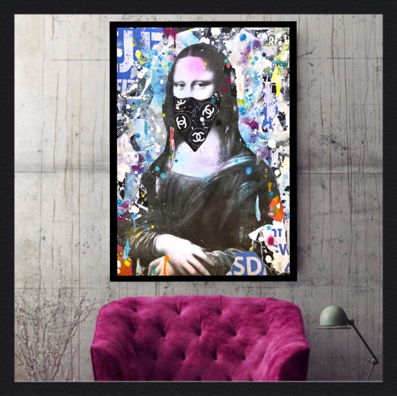 Mona Corona in Chanel