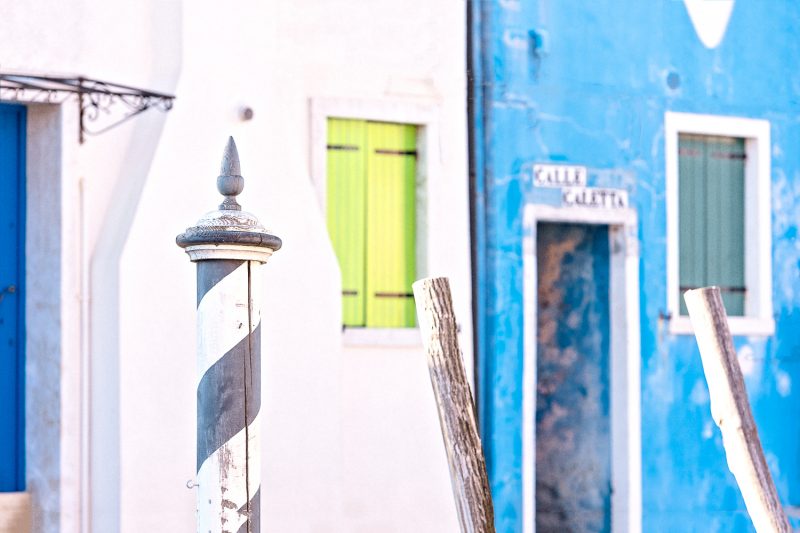 Burano House with Canal Poles – Ltd Ed Print