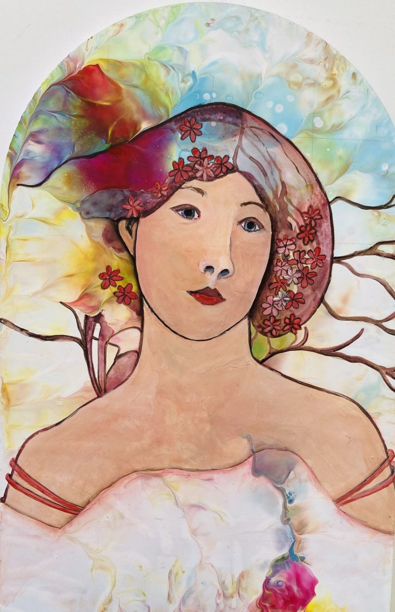 Feminine – inspired by Alphonse Mucha
