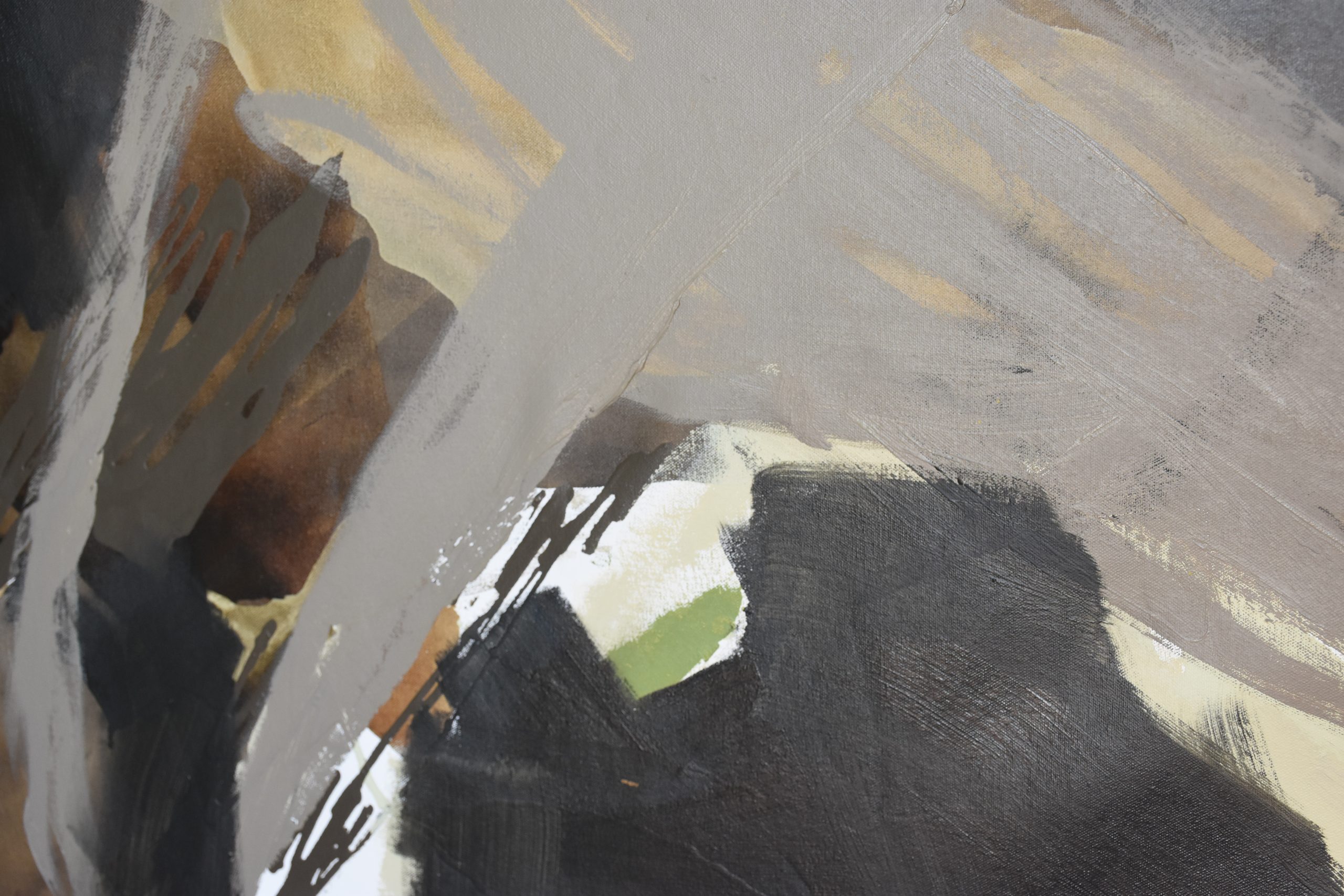 Julia Chuquis The Rock Behind The Waterfall 240x130 Close3