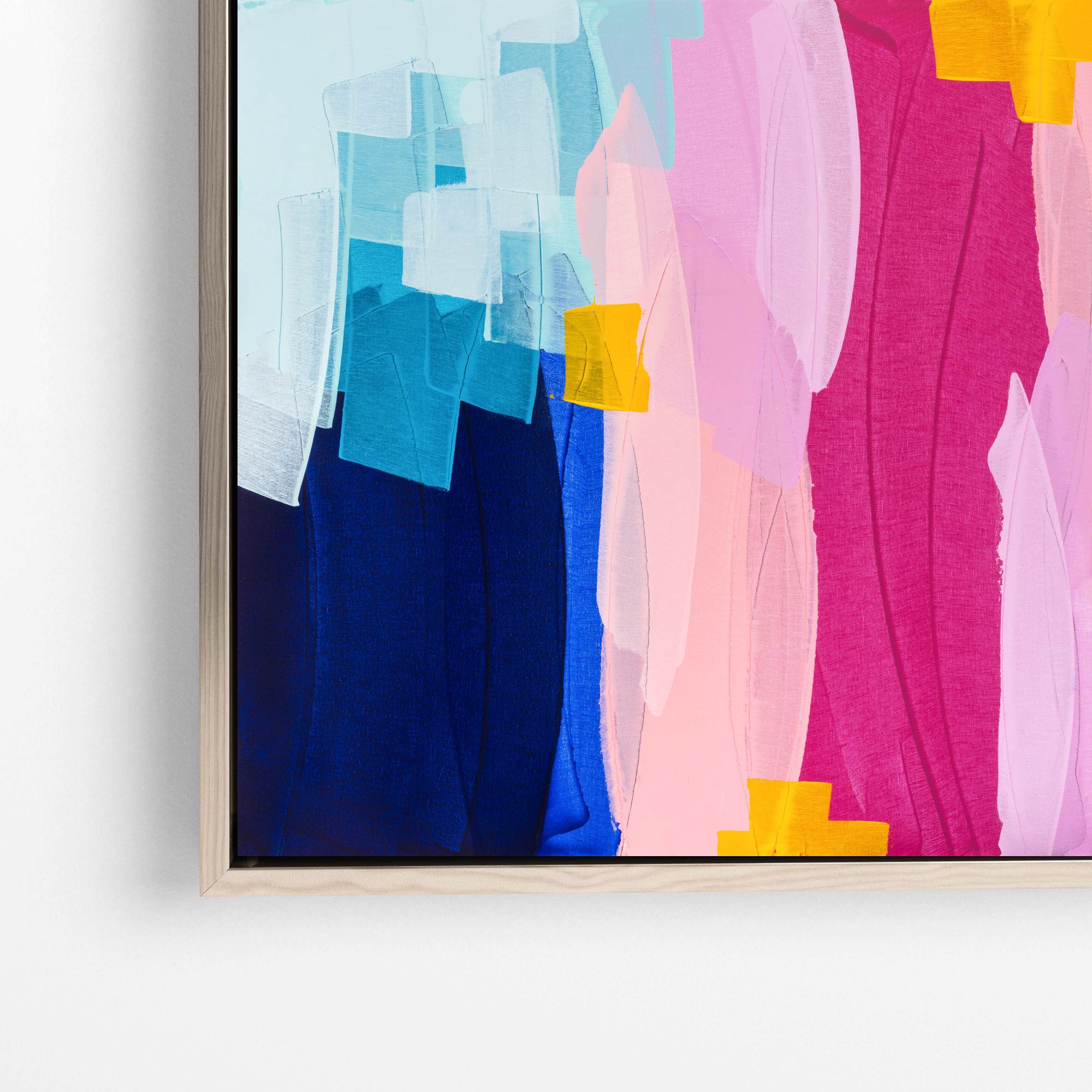 Stereo Heart Oak Close Up