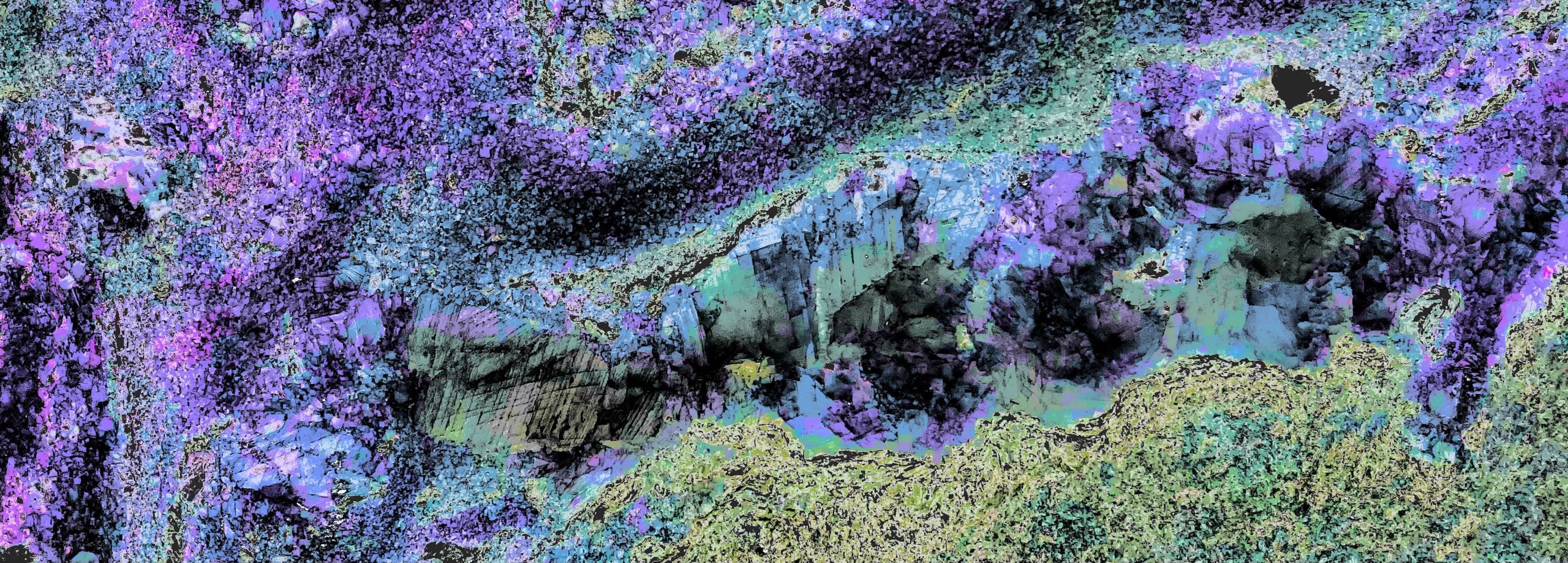 Shard 100 X 278.71 39.37in X 39.37in X 109.72in