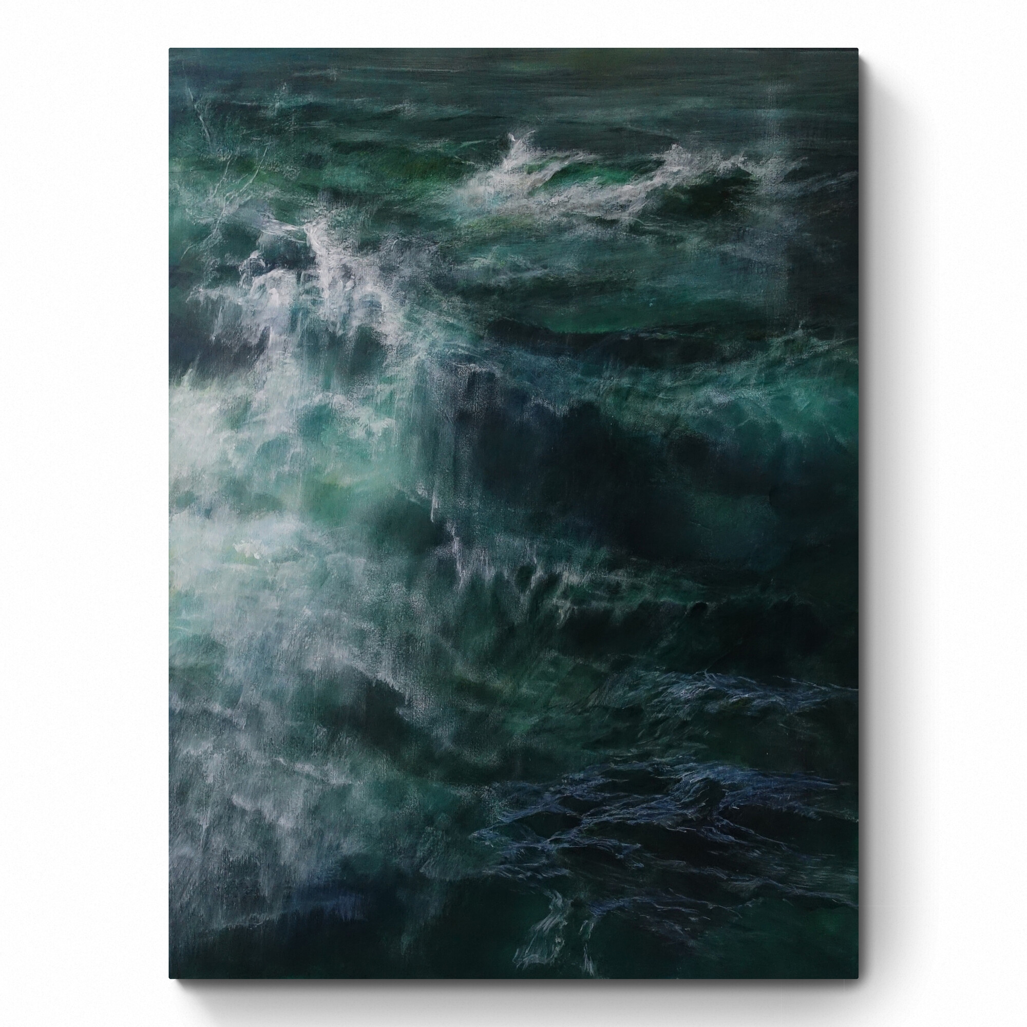 Canvy Waterfall Clean And Simple Room