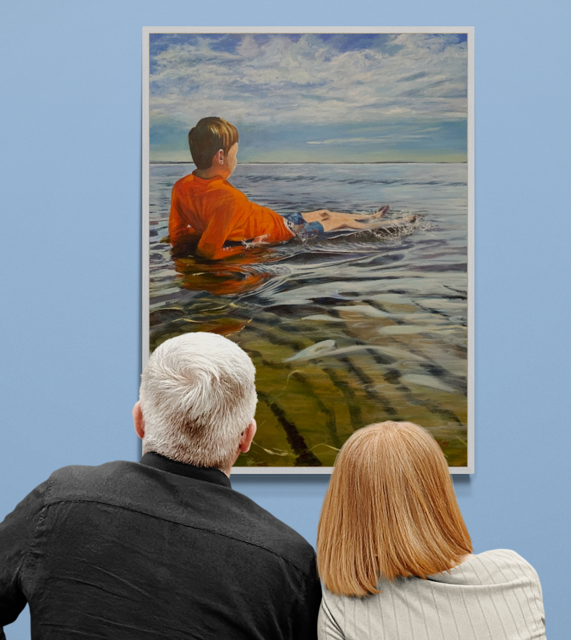Couple Sitting On Bench In Gallery (4)