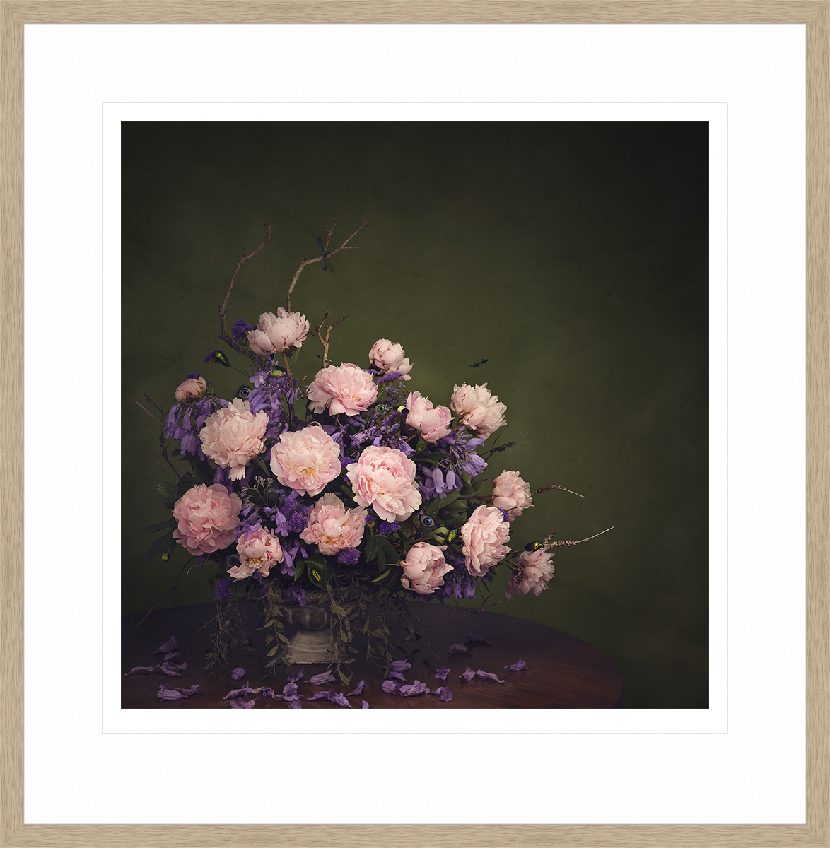 Lush Passionate Peonies Oak