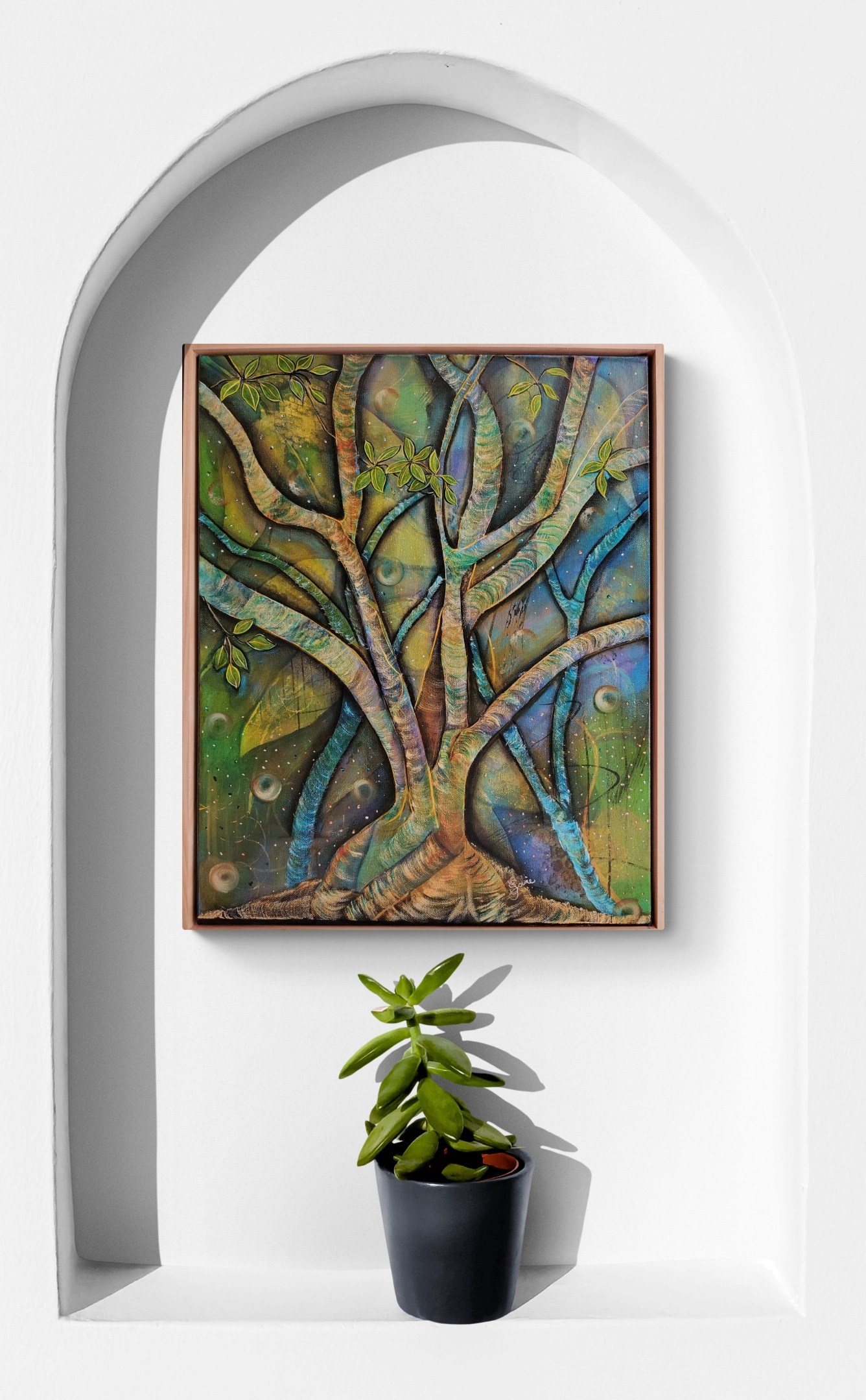 Small Stucco Niche With Potted Plant Resized 1