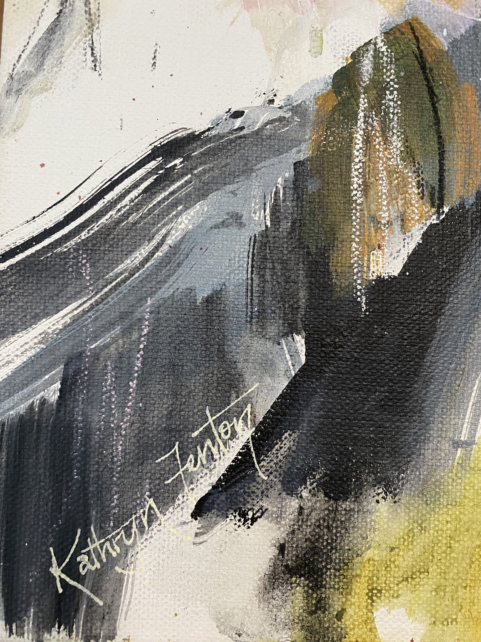 Country Creek Signature