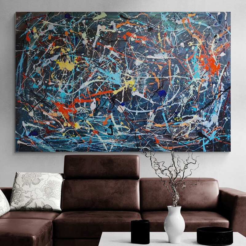 Living Room With Fancy Leather Sofa (1)