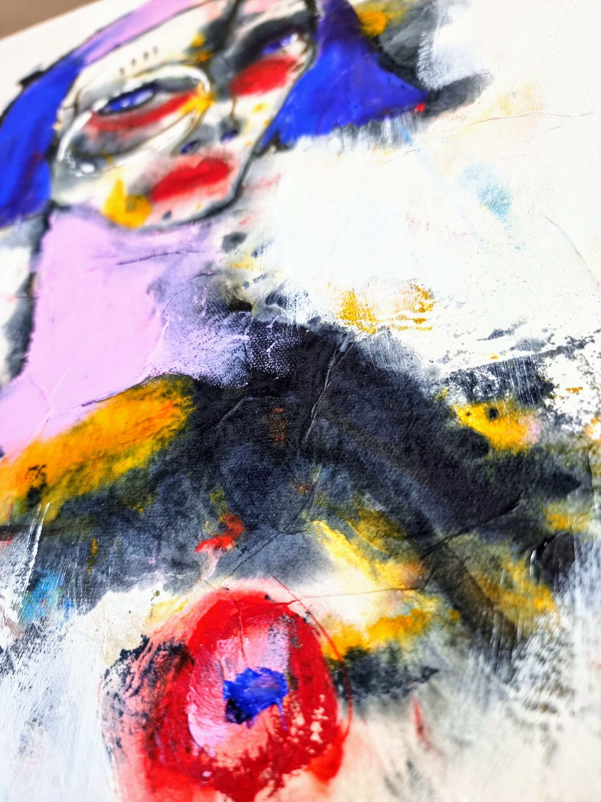 The Girl In The Mirror Detail3