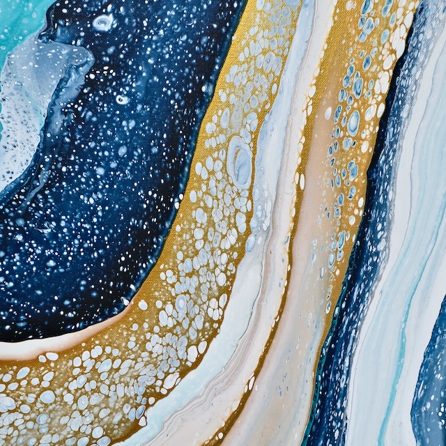 Crystal Cascade Dtls 2