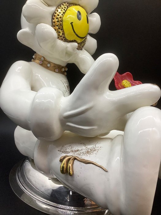 Stephen Baxter Flower Power Smiley Face Sticky Fingers Front Right Detail