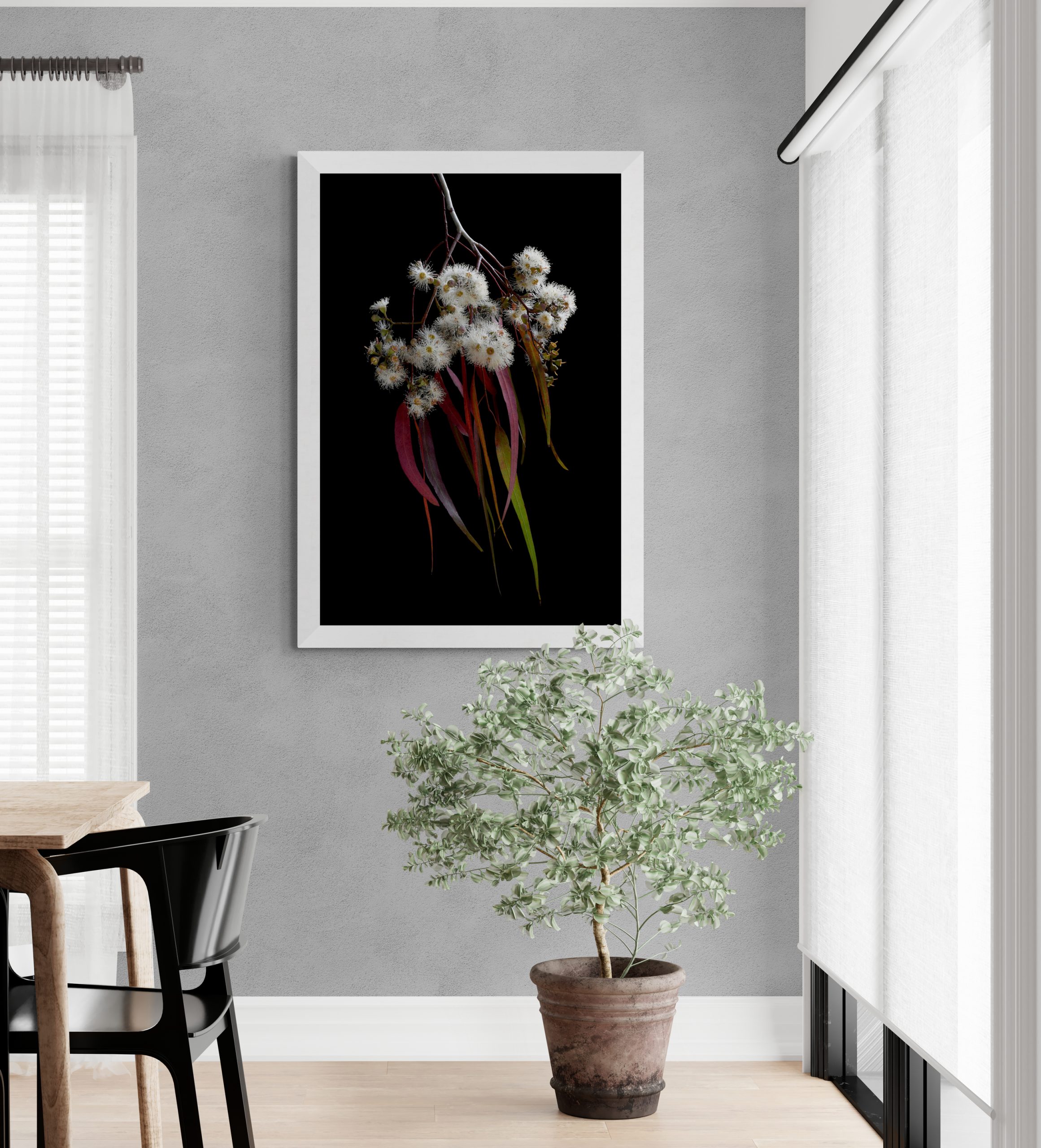 Bright Dining Room With Large Plant (6)