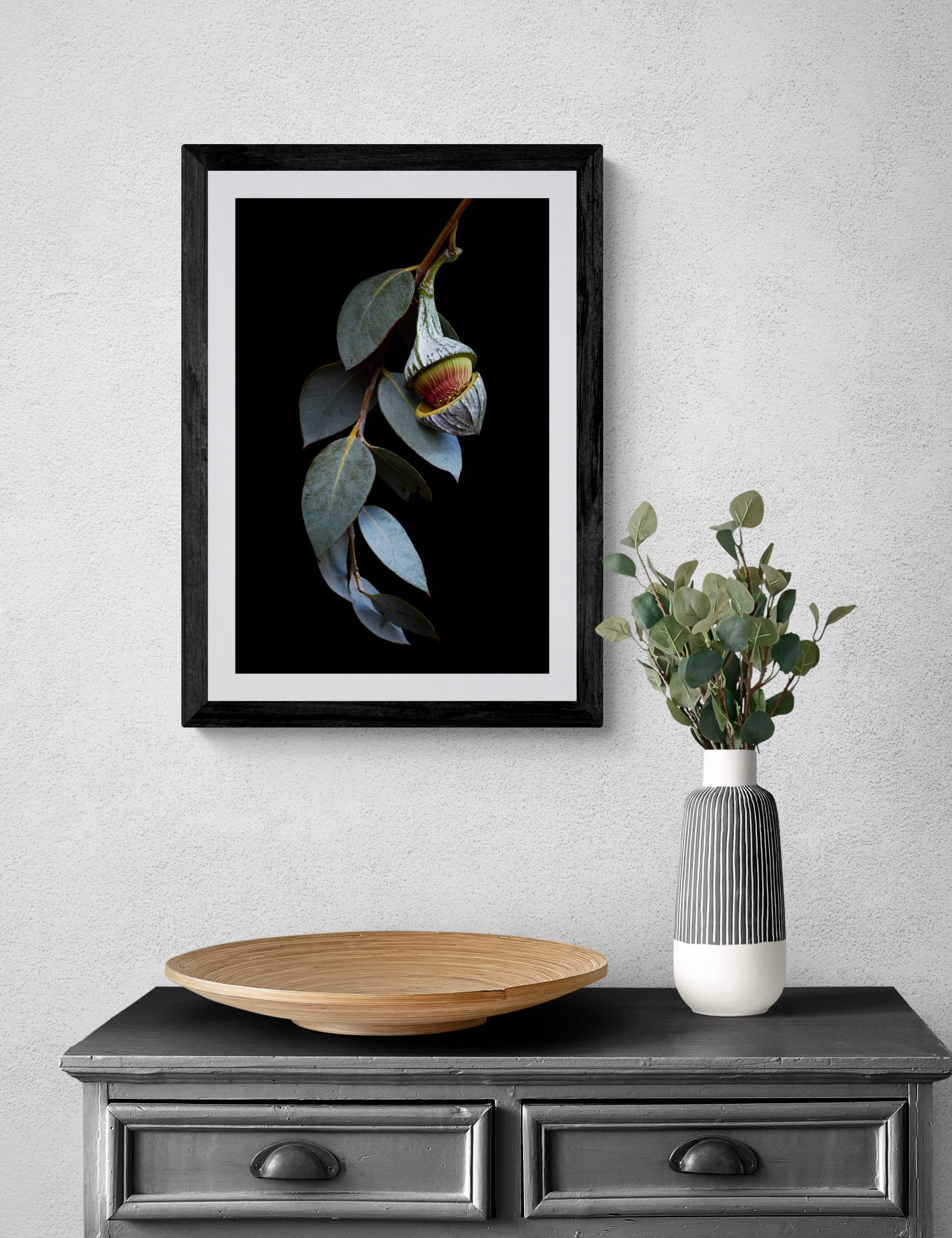 Vintage Chest Of Drawers With Plant (28)