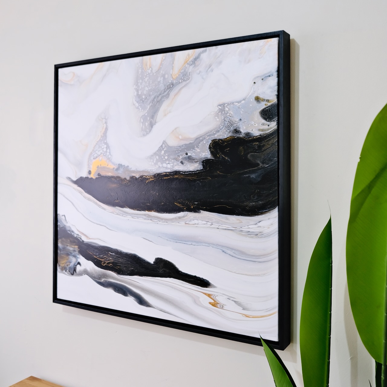 The Formation Detail Black Frame 2