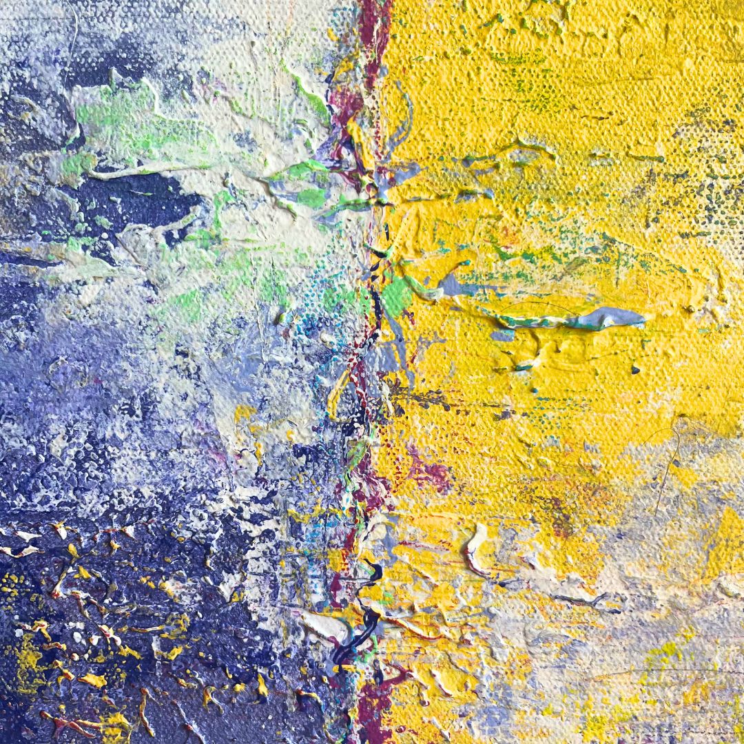 4. Navy Yellow Close Up2