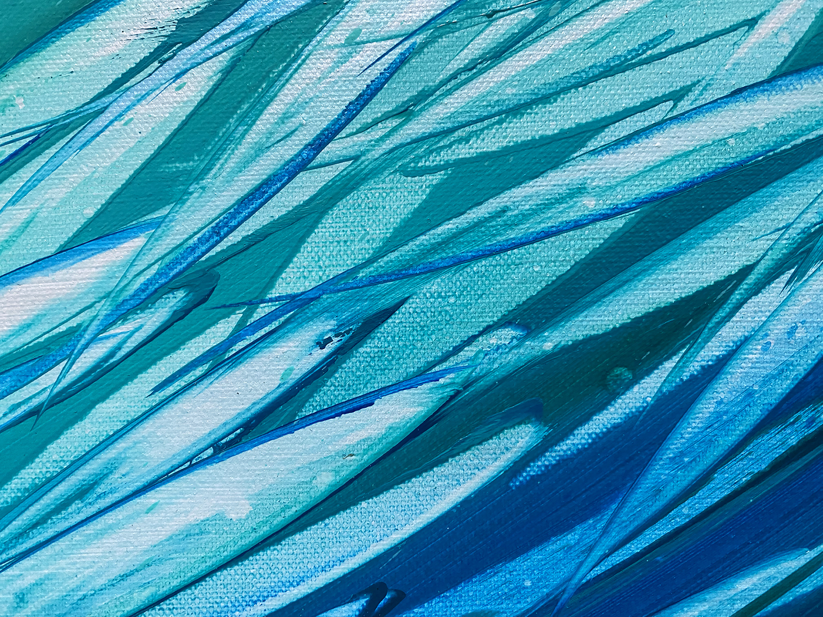 Fish In Green And Aqua Close Lr