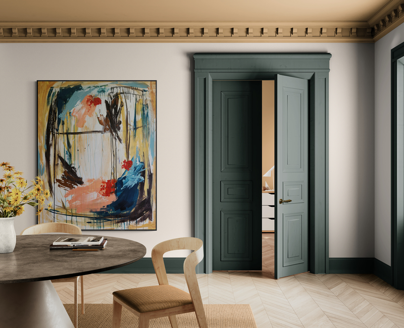 Classic Dining Room With Fancy Table