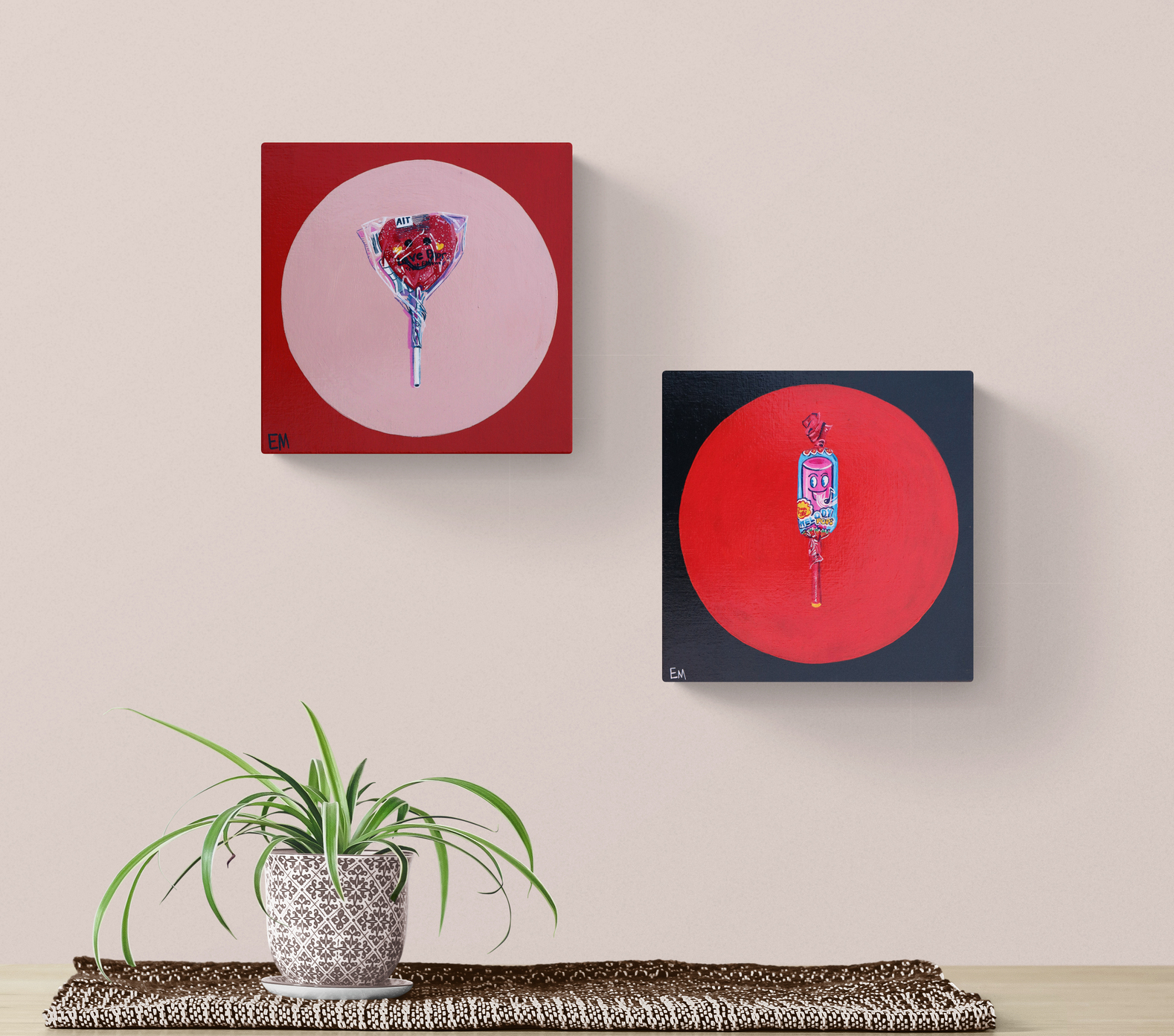 Trendy Table With Plant