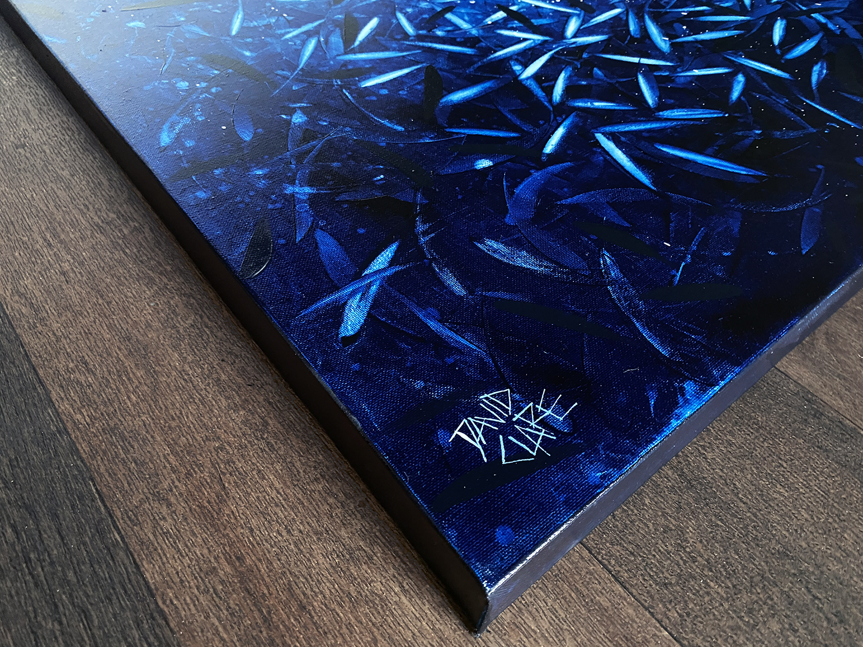 Midnight Blue Sign Corner Lr