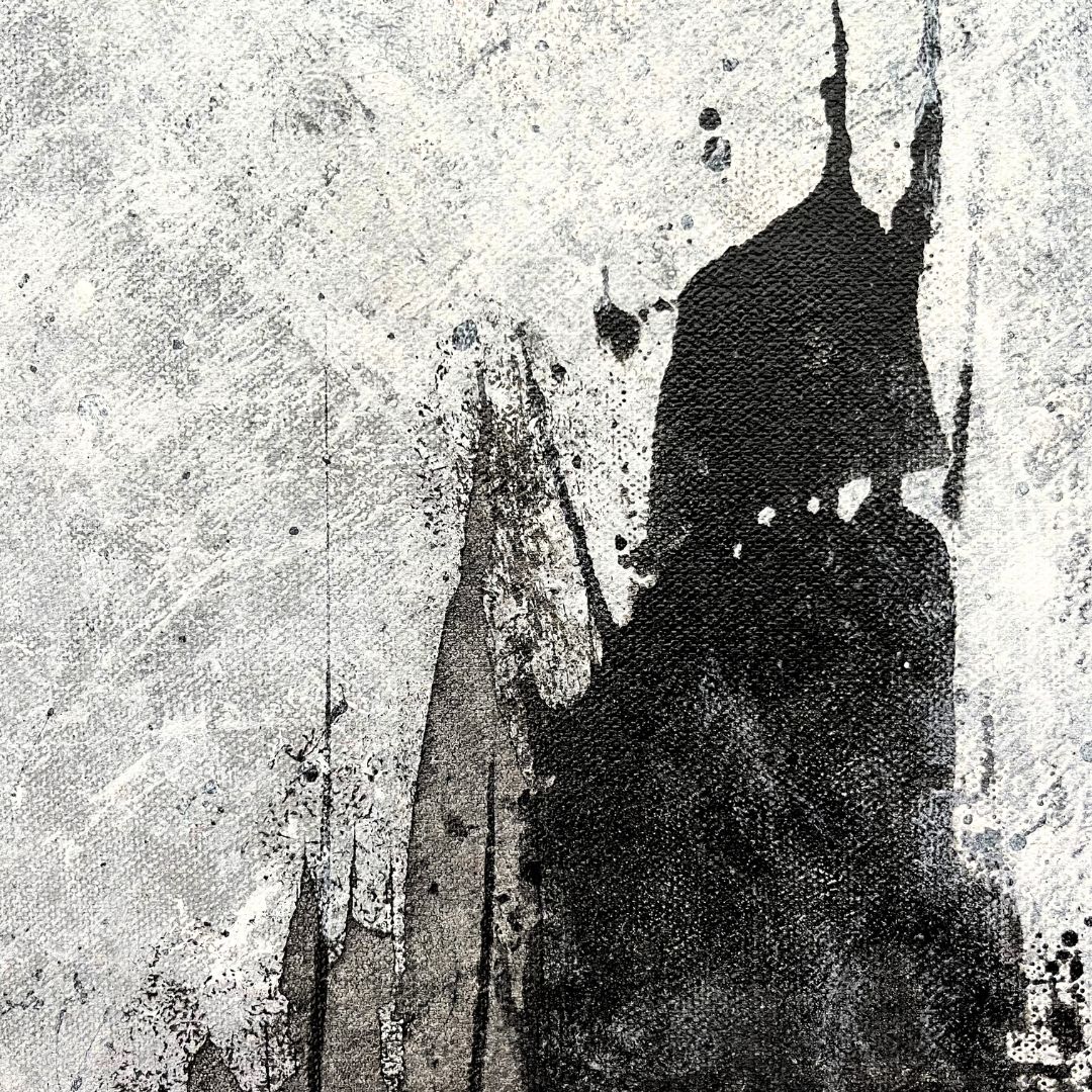 6. Black & White Small Close Up 4