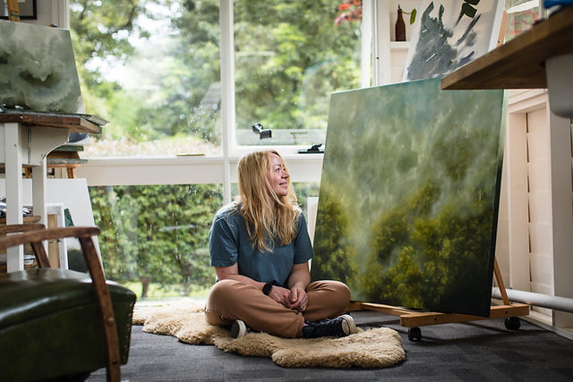 Kelly Kondis Artist Art Lovers Australia