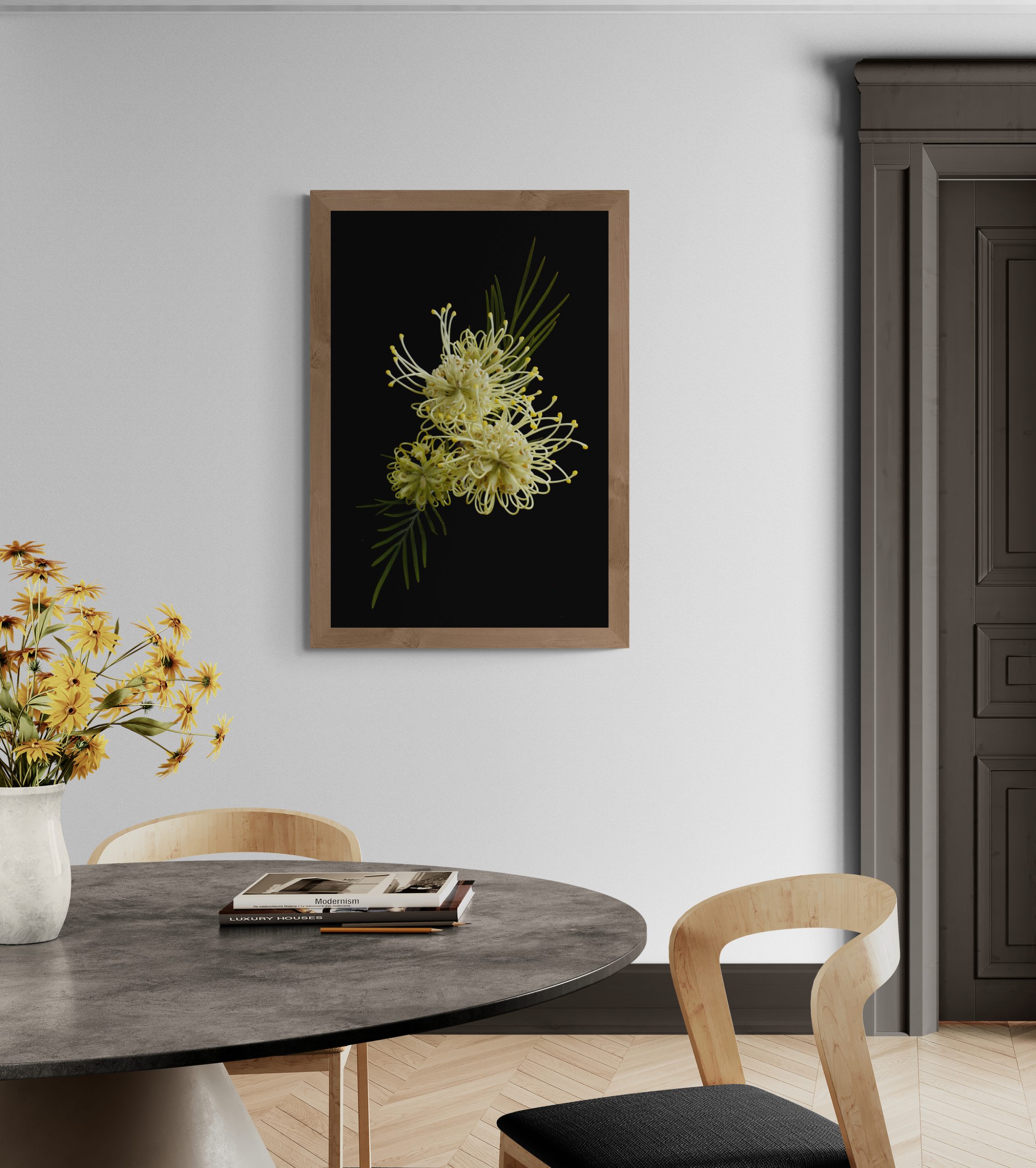 Classic Dining Room With Fancy Table (10)