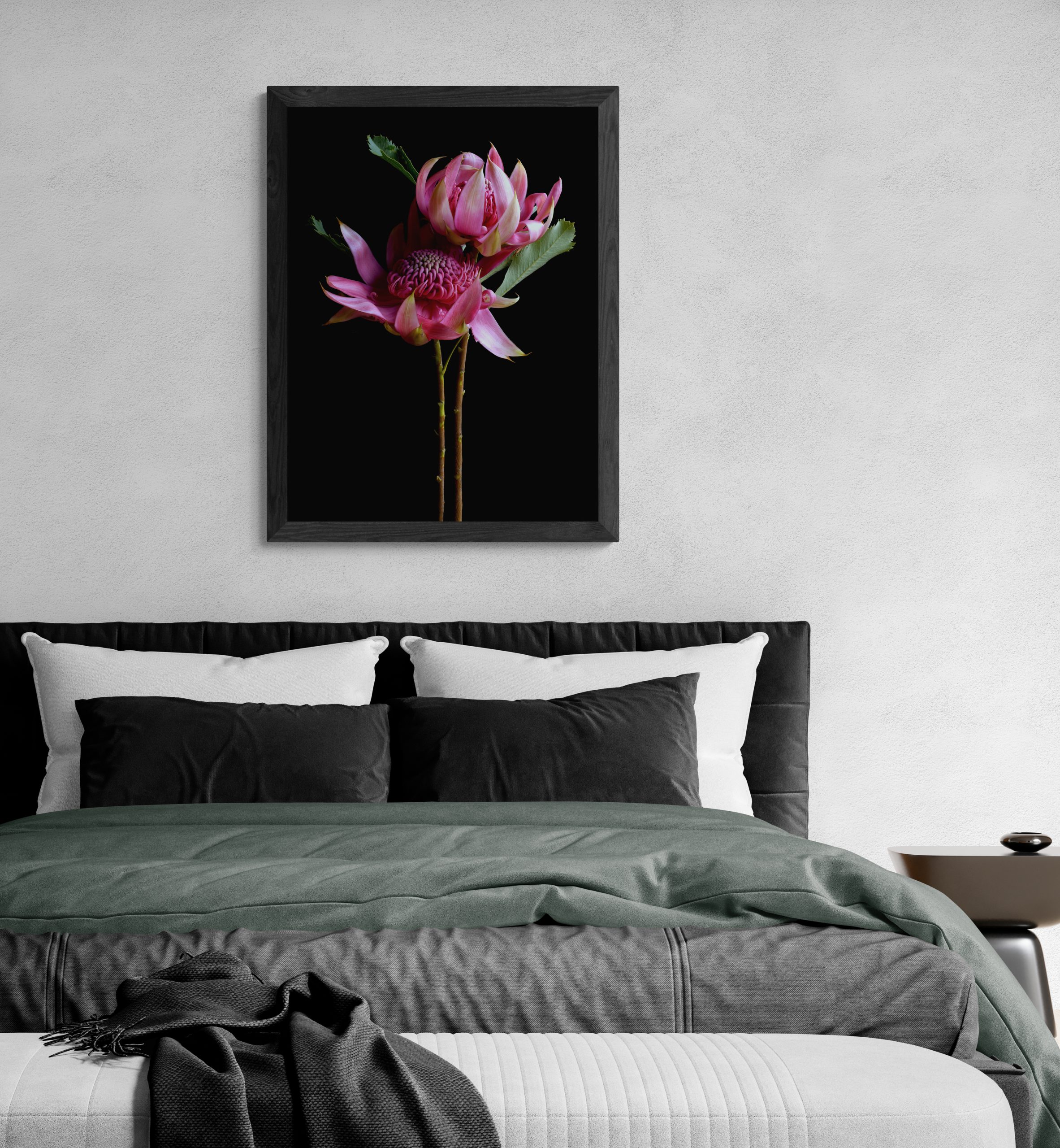 Bedroom With Bed And Storage Bench (10)