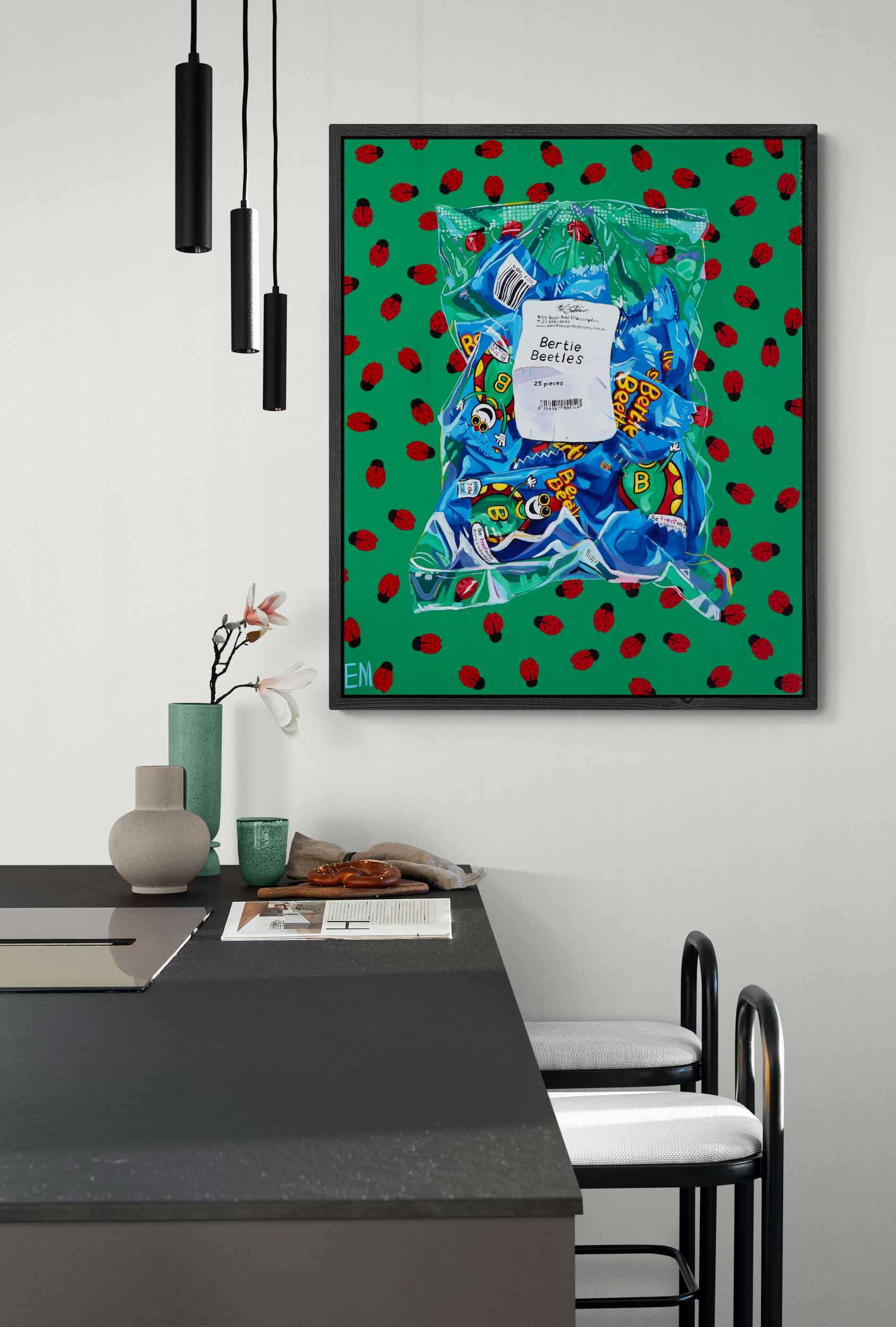 Breakfast Bar With Ceramic Vases