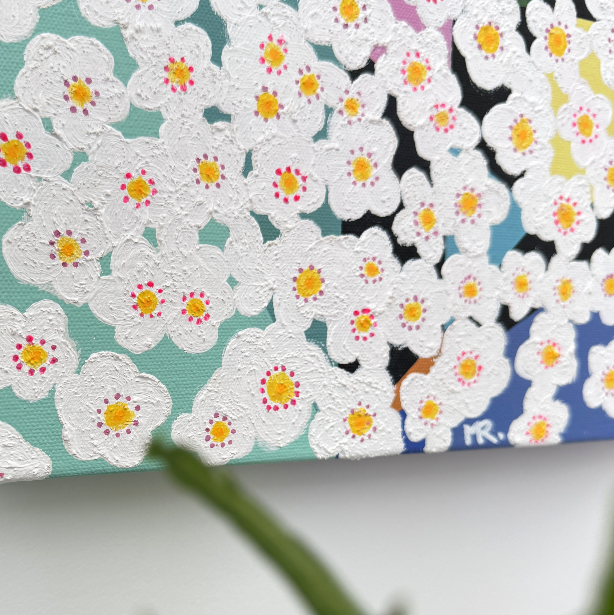 Min Ray Minimalist Flowers Interior Cherry Blossom 4 Detail 3