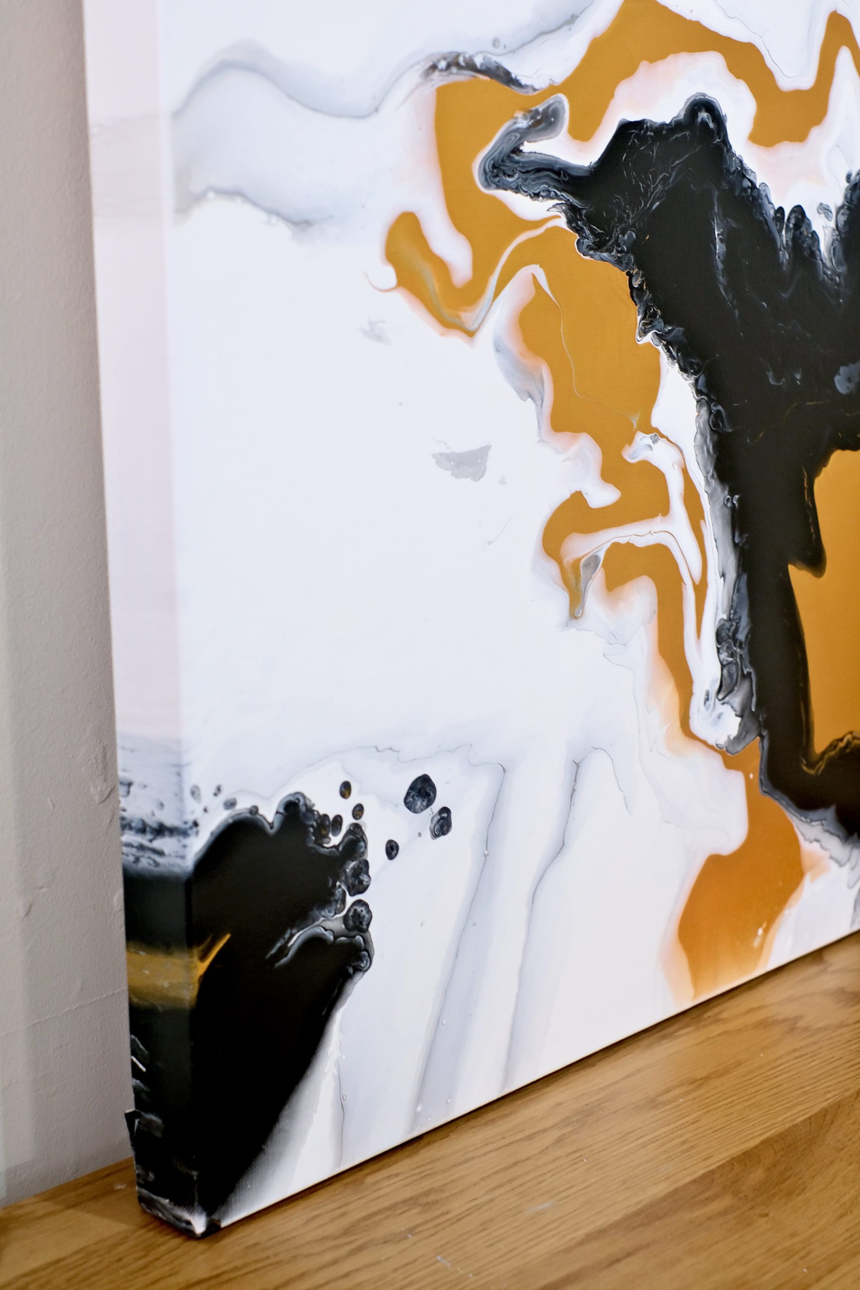 Whisper Of Time 150x60 Details 2